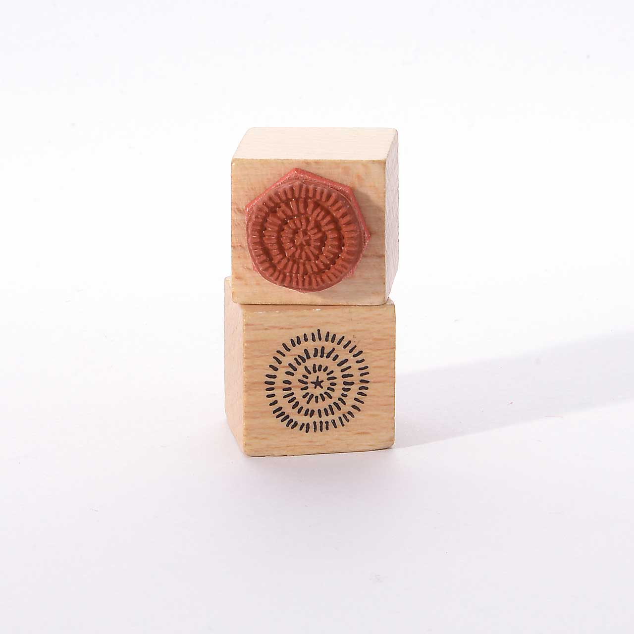 Heindesign - Wholesale Rubber/Decorative Stamp - Motif stamp title: dashed circular pattern0