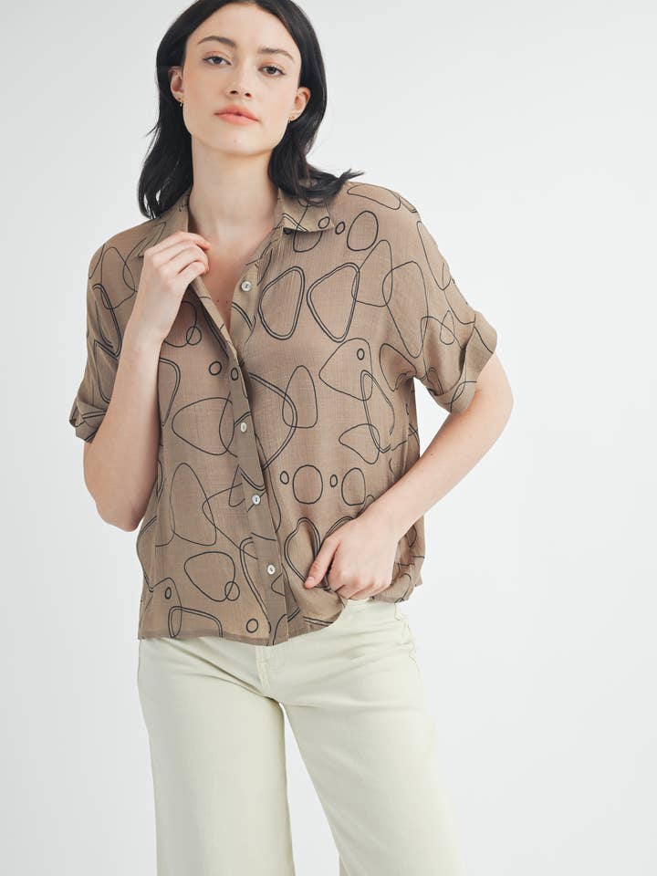 FUN2FUN - Wholesale Button Down Shirt - Women's - GEO PRINT SHORT SLEEVE COLLAR SHIRT
