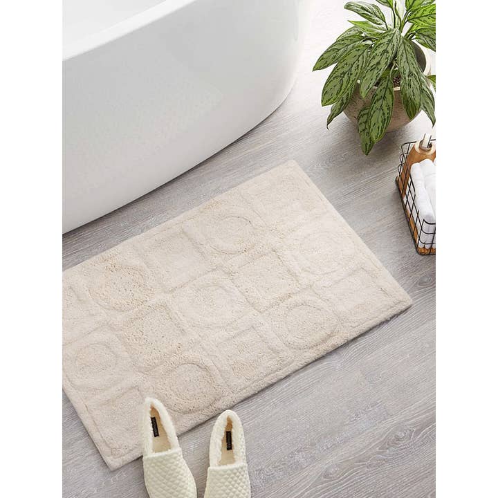 GAURI KOHLI - Wholesale Bath Mat - Almaty Hand-Woven Cotton Bath Mat 24″×36″4