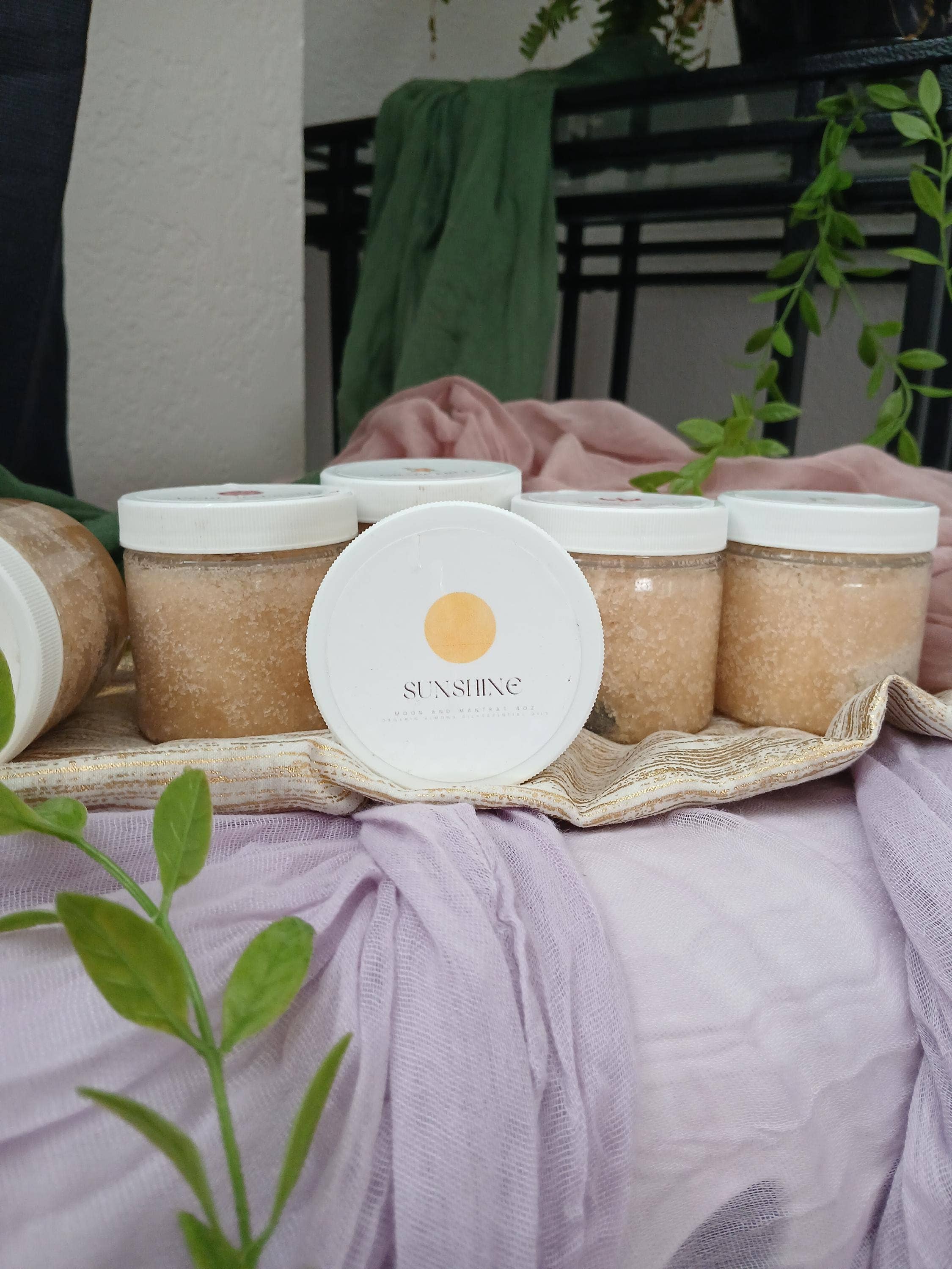 moon and mantras - Vente Gommage/exfoliant pour le corps - Gommages au sucre de canne biologique avec cristaux de guérison4