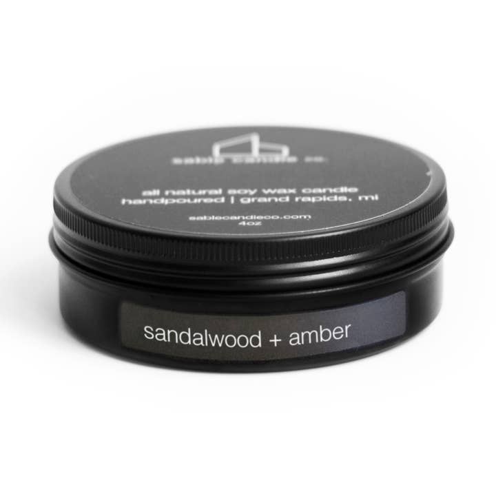 Sandelträ+Amber 3oz Mini Tin Soy Wax ljus för wholesale av sable candle co.