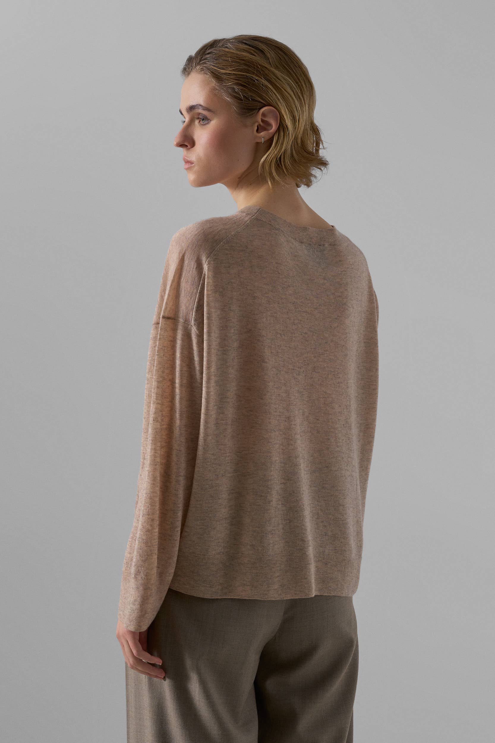 Leap Concept - Wholesale Knit Sweater - Women's - ALLEGRA fine-knit oversized sweater3