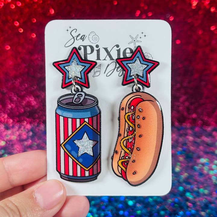 Boucles d'oreilles pendantes bière et hot-dog pour la fête nationale du 4 juillet pour la vente par Sea Pixie Designs