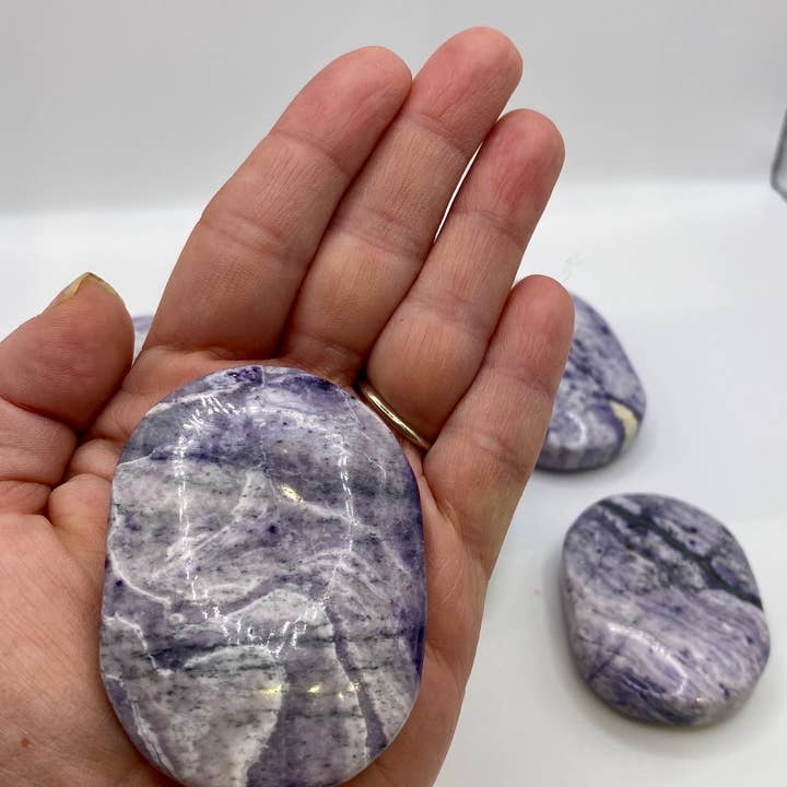 Oils and Auras - Wholesale Spiritual Stone/Crystal - Tiffany Stone 1