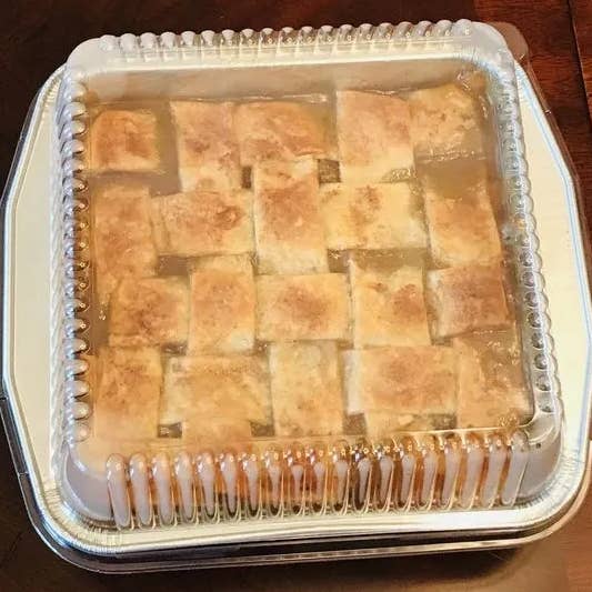 Aunt Evelyn’s Peach Cobbler - Wholesale Cake - Single Special3