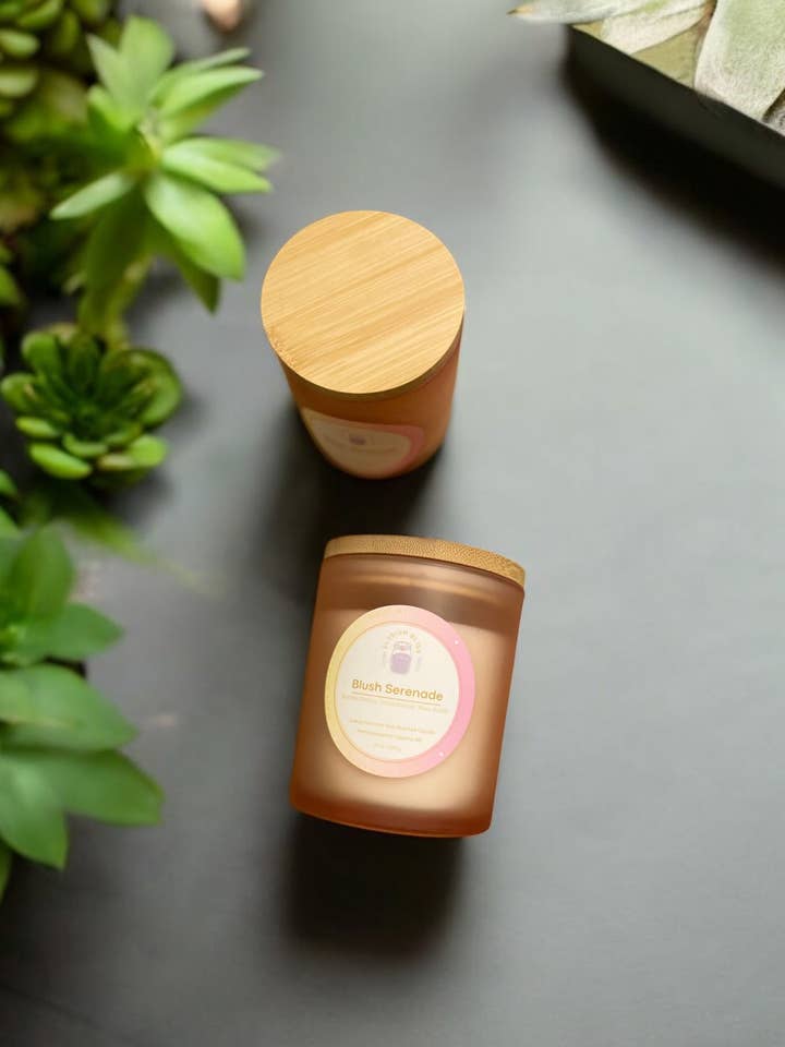 Sérénade de Fard à Joues pour la vente par Elysium Bliss-Wellness Boutique