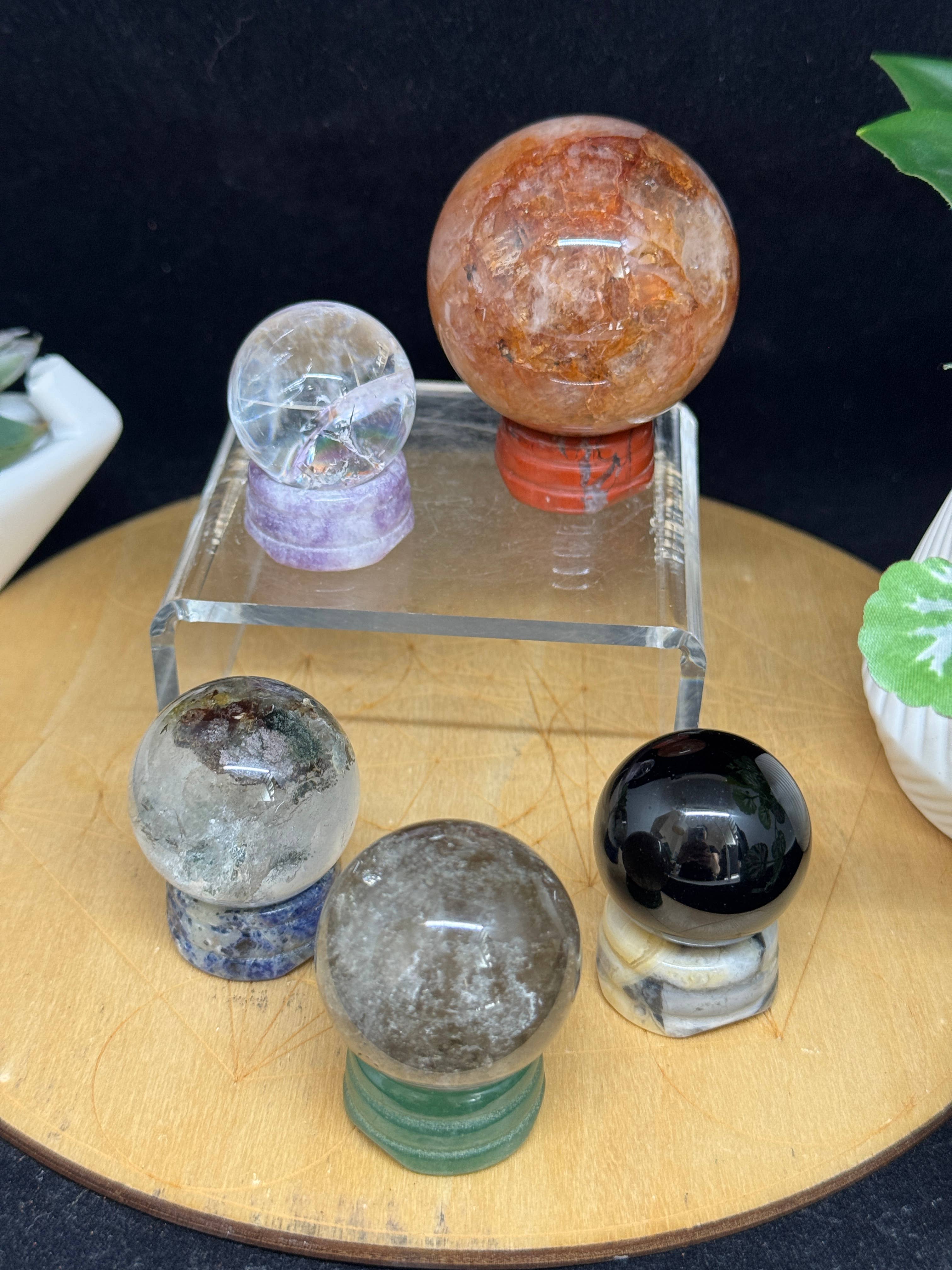 The 7 Directions - Wholesale Spiritual Stone/Crystal - 5 pc Mix gem sphere holder G4444