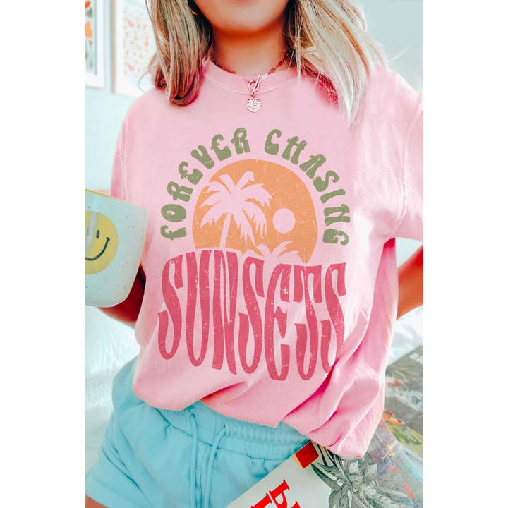 BLUME & CO. - Wholesale T-Shirt (Graphic) - Women's - FOREVER CHASING SUNSETS Graphic Tee4