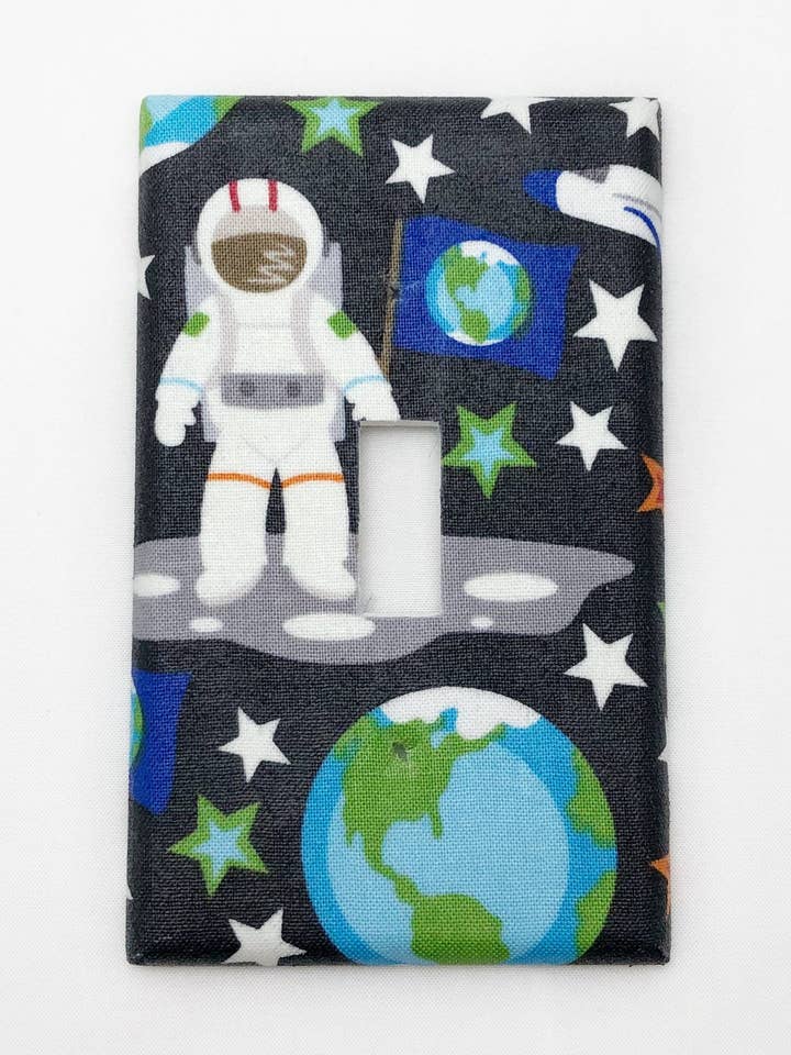 Copertura piastra interruttore luce Space Man per la vendita all'ingrosso da parte di Rusty Canvas