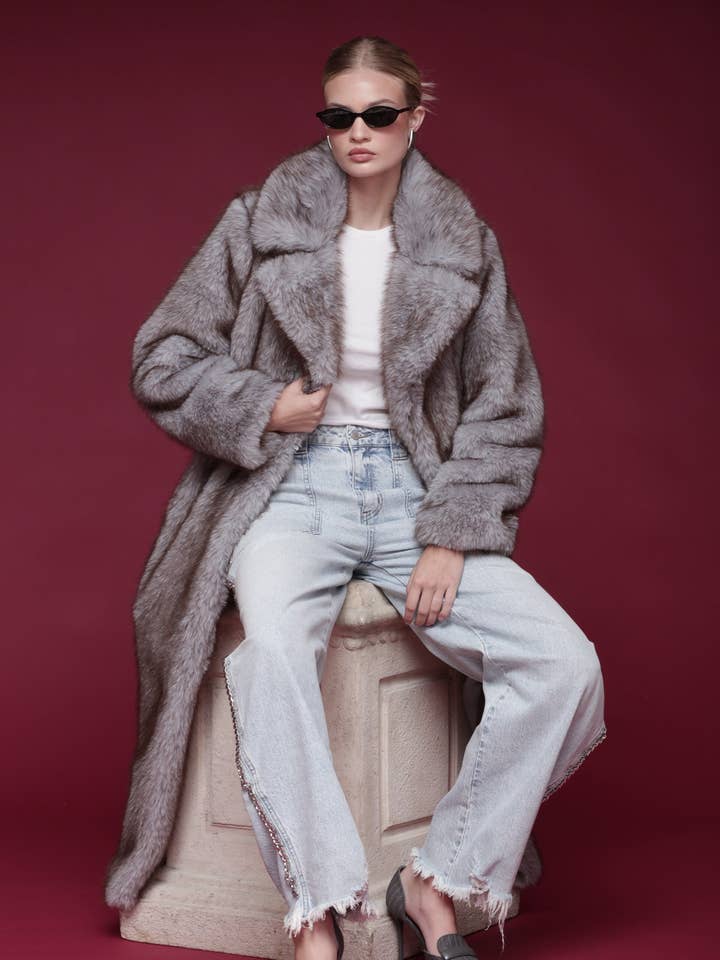Faux Fur Maxi Coat for wholesale by Avec Les Filles