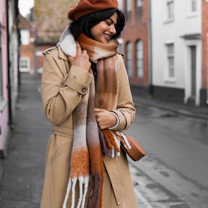 Lisa Angel - Wholesale Scarf - Women's - Brown Check Winter Scarf