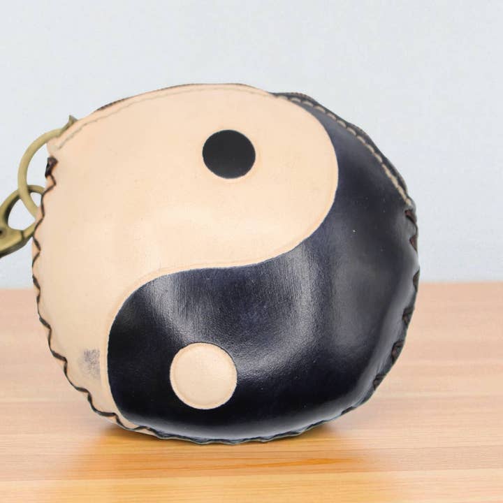 Sunflower Handmade leather inc – Porta-moedas - Mulher por atacado – Carteira porta-moedas em couro feito à mão com símbolo Yin-Yang2