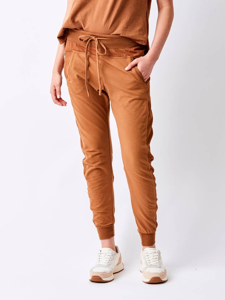 SUZY D ULTIMATE JOGGERS PRIMAVERA VERÃO 26 por atacado de SuzyD