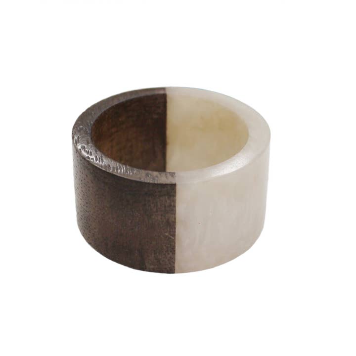 Natural Mango Wood Round Resin Napkin Ring in White, Set of for wholesale by Trunkin'