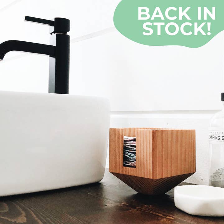 Marley's Monsters - Wholesale Face & body wipes - Facial Rounds Container: Wood - Set of 6