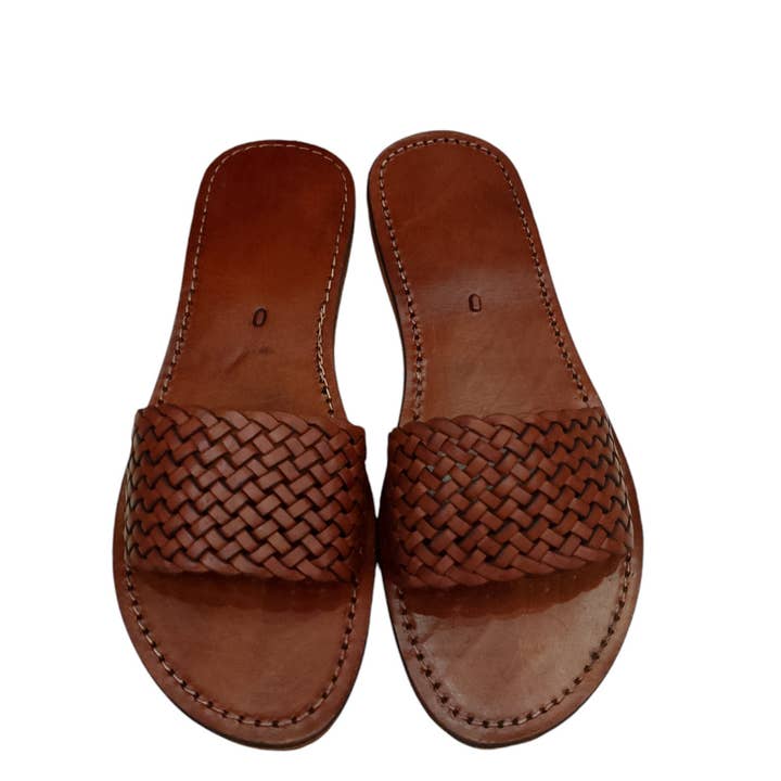 Marockanska flätade lädersandaler, damlädersandaler för wholesale av HandHappiness