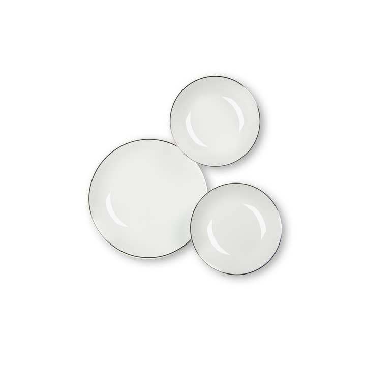 18 Platinum Dinnerware Set for wholesale on Faire1