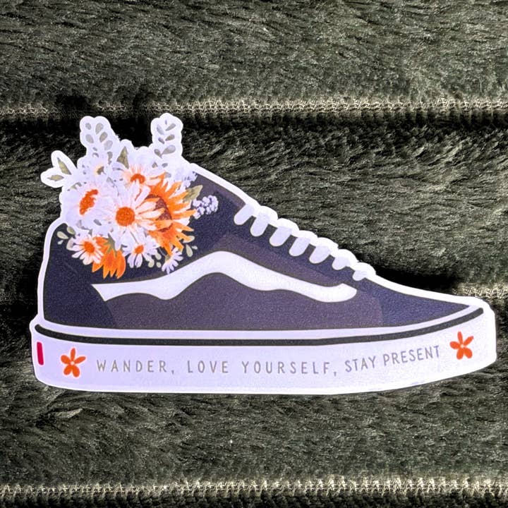 Adesivo Sneaker Floreale | Adesivo Avventura | Impermeabile per la vendita all'ingrosso da parte di Mindful over Mind Full