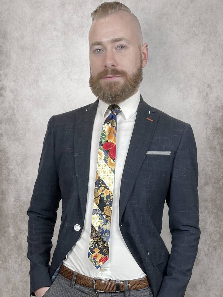 Flowers and Fans Necktie for wholesale by Olaf Olsson