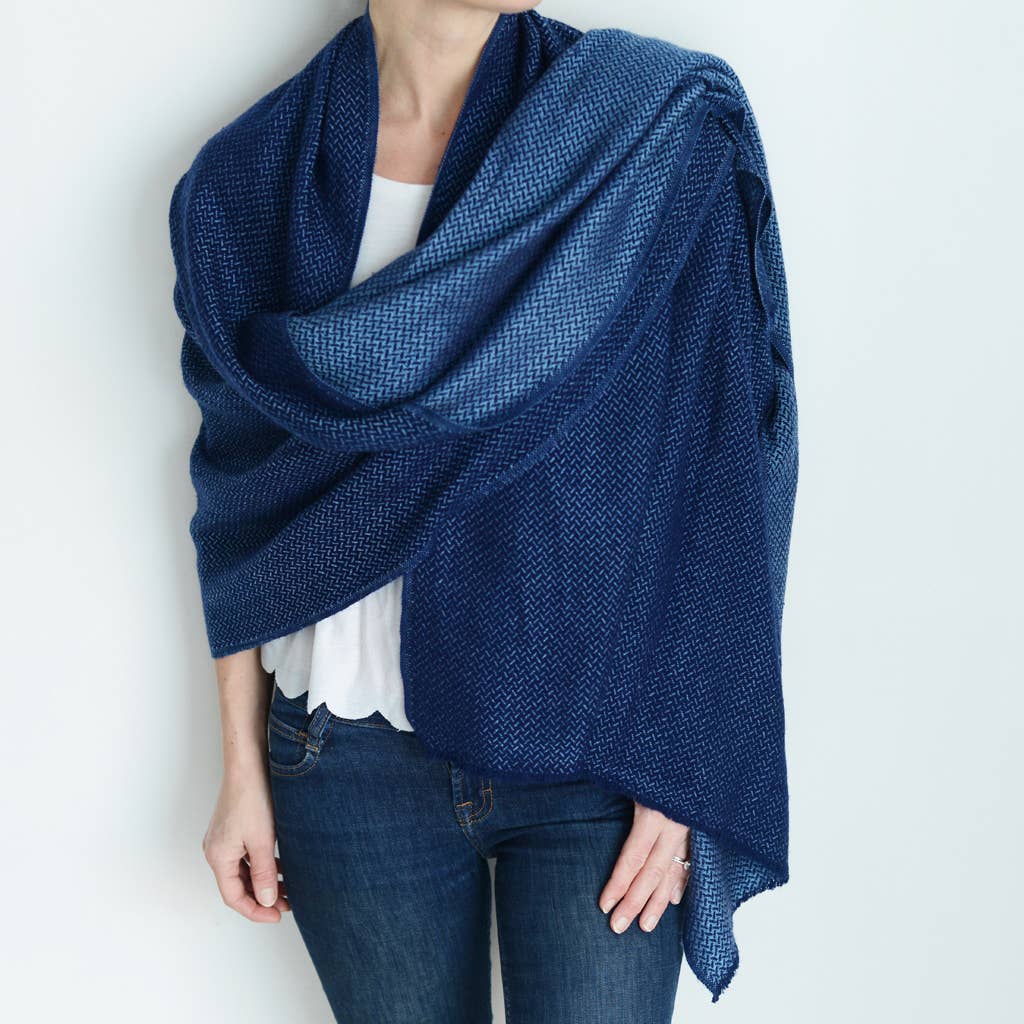 Blue & White Company - Wholesale Scarf - Women's - Navy and Kingfisher Blue Cashmere Scarf1