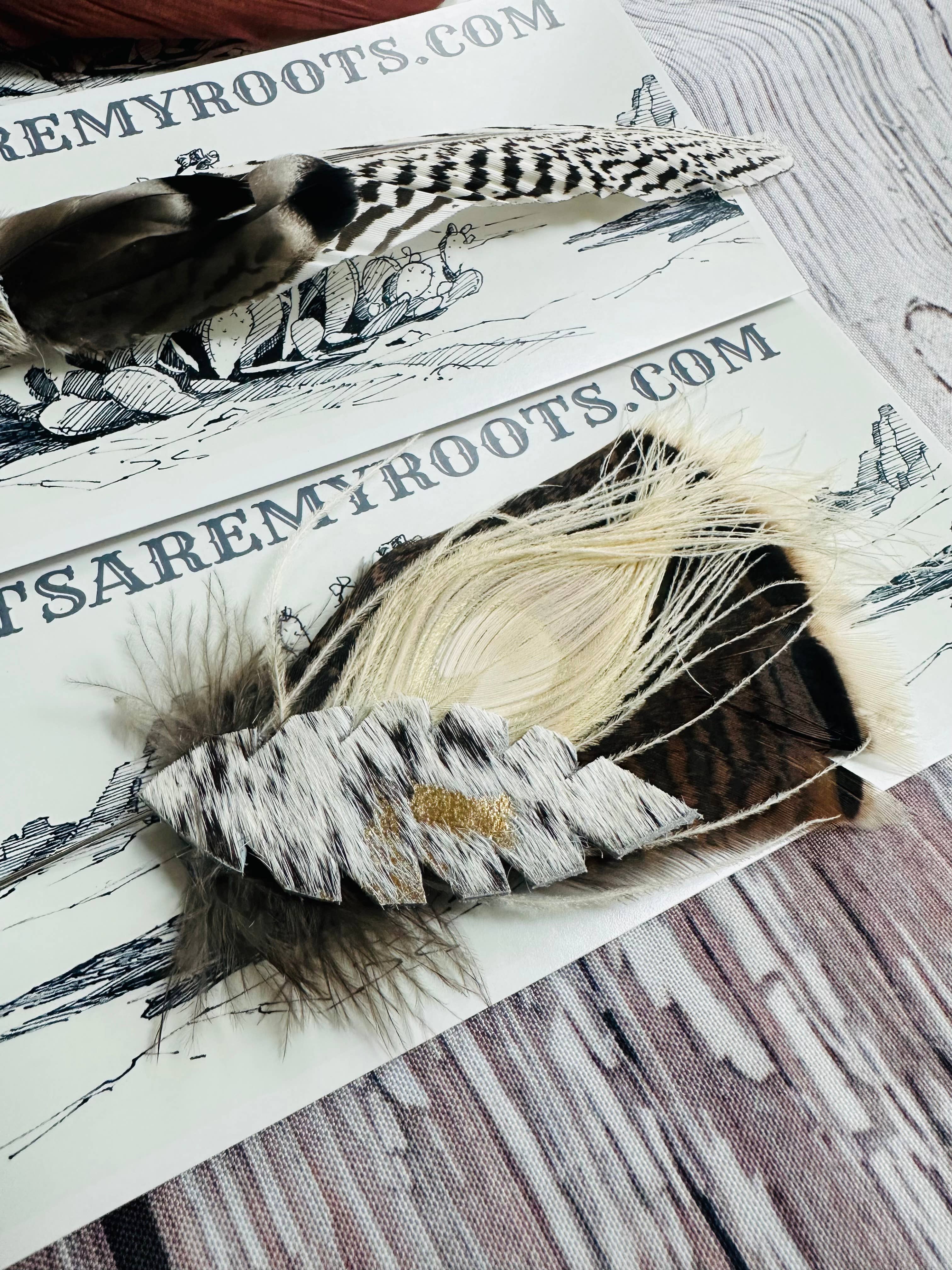 Boots Are My Roots - Vente Accessoire pour chapeau – femme - Épingles à chapeau en plumes mélangées2