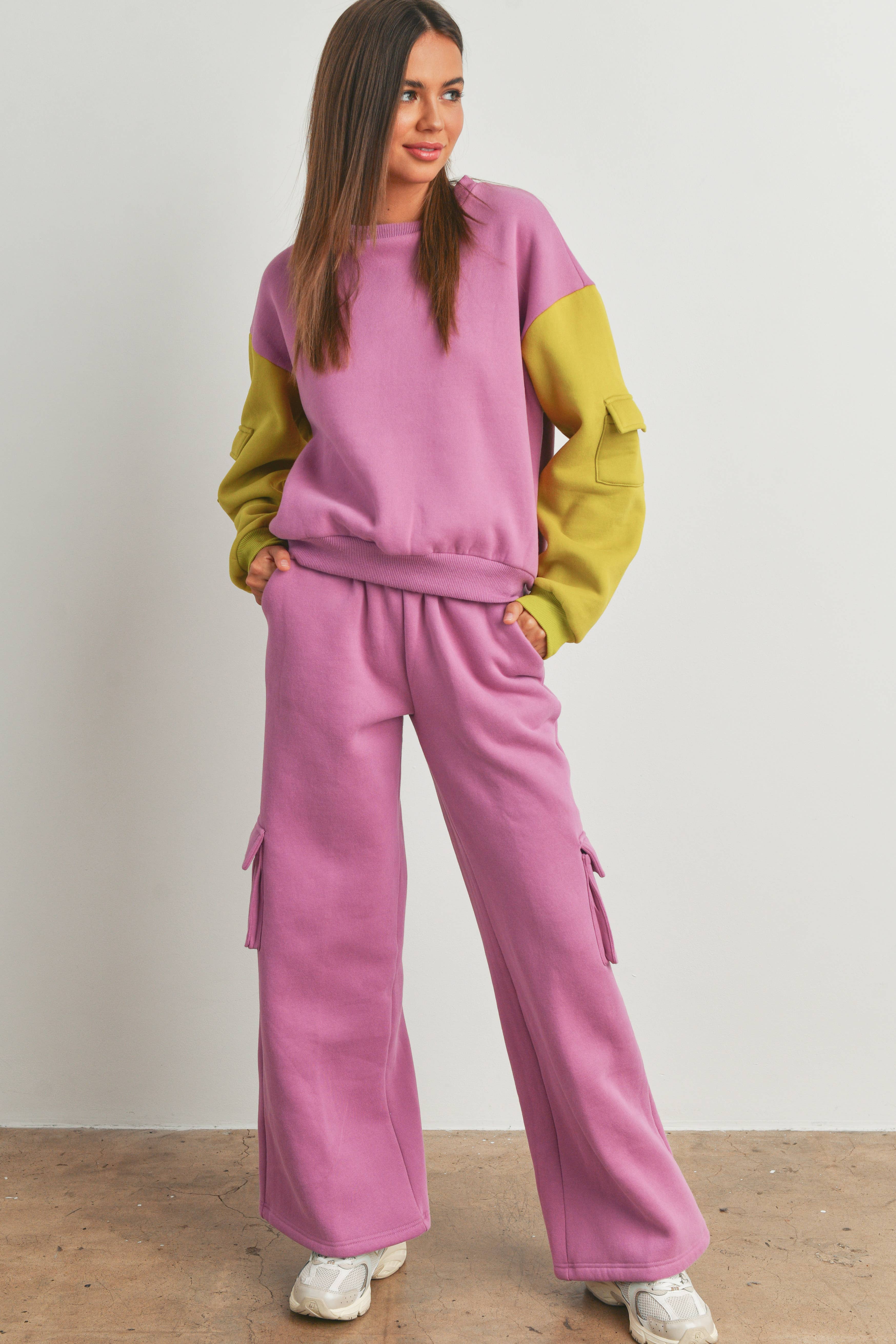 BUTTERMELON – wholesale Lounge Sweatpants/jogging bottoms – Women's – Fleece Terry With Side Patched Cargo Sweatpants - BMP71404