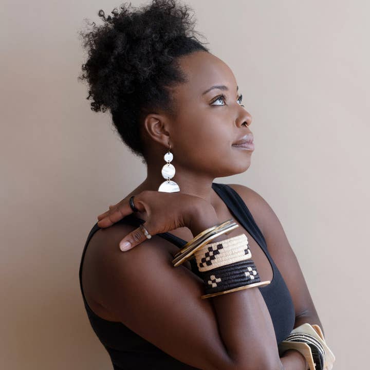 MAADILI COLLECTIVE – Engroshandel Hængeøreringe og creoløreringe – Stigende Sun øreringe2