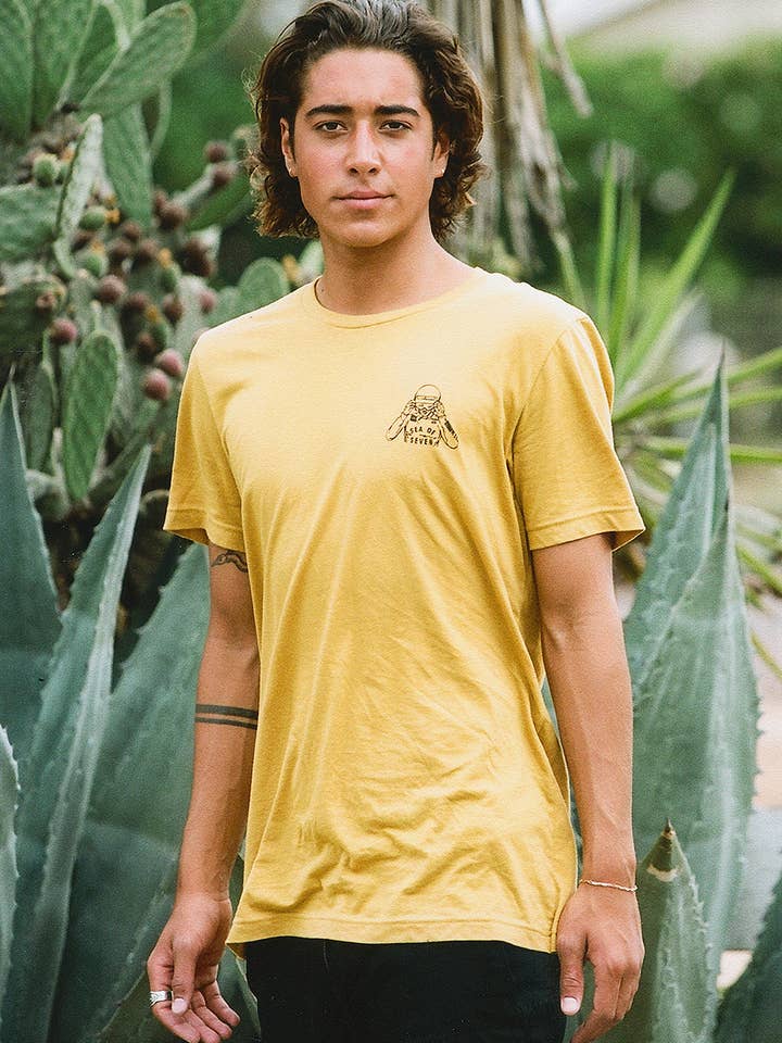 Calm Before The Storm Camiseta por atacado de SEA OF SEVEN