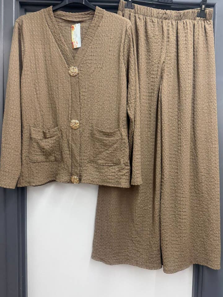 J5FASHION – wholesale Top & pants set (NOT Loungewear) – Women's – CHEESECLOTH LONG SLEEVE GOLD BUTTONED TOP - TROUSERS CO-ORD7