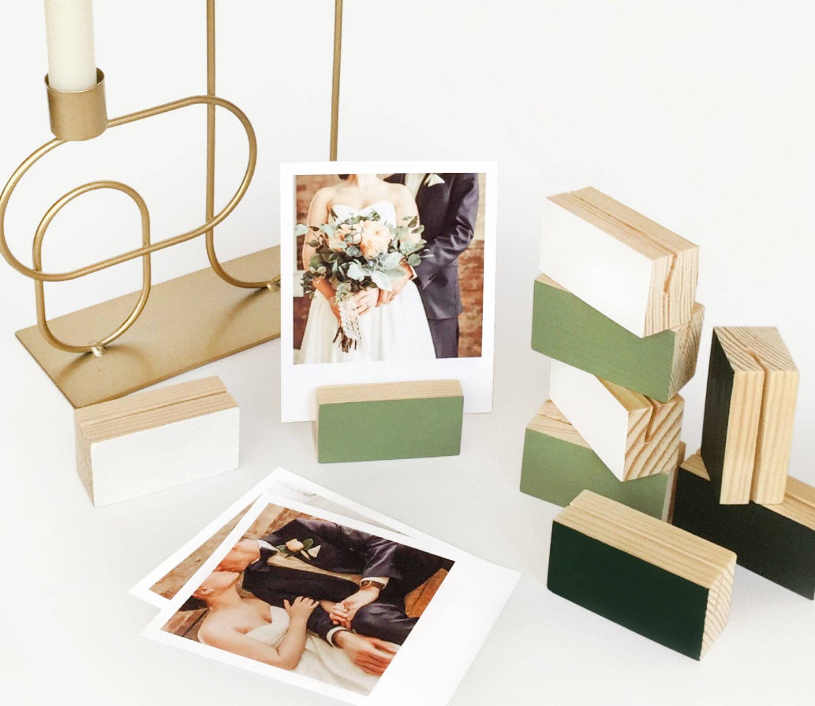 Wooden Objects Co - Wholesale Display standaard/frame - Groene ombre houten fotohouders5