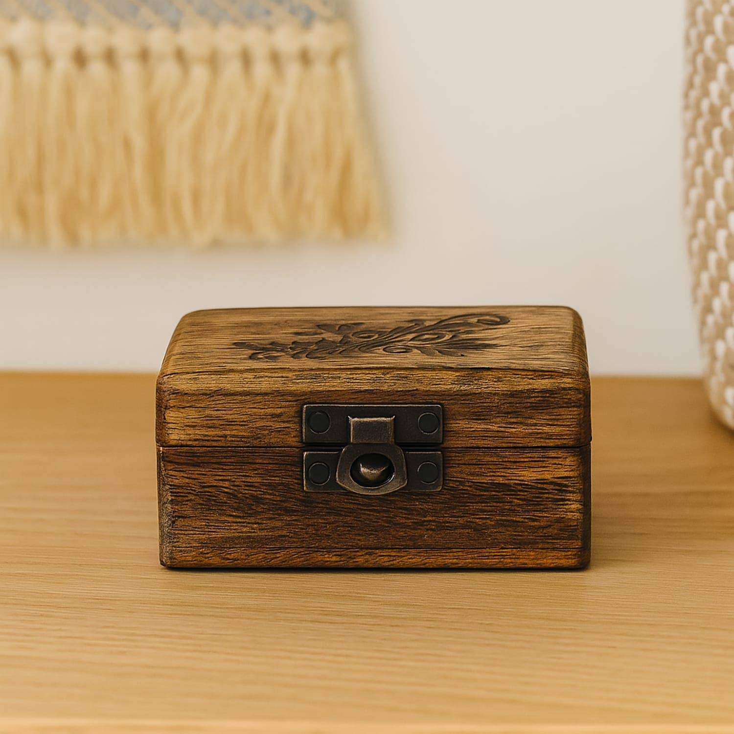 Etnico del Mondo - Wholesale Jewelry Box/Organizer - Carved and Decorated Wooden Jewelry Box0