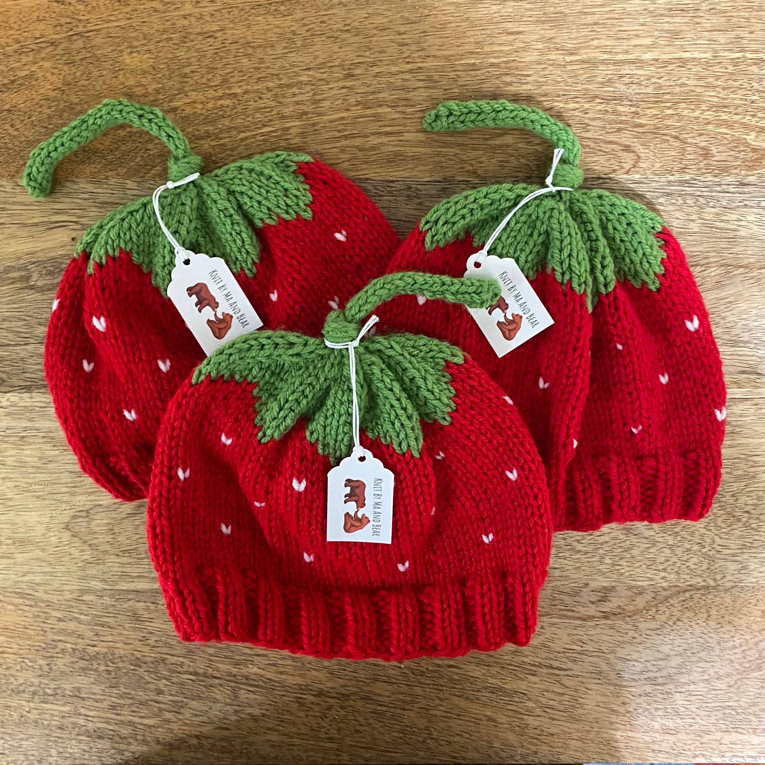 Knit By Ma and Bear - Vendita all'ingrosso Berretto - Donna - Cappelli alla fragola lavorati a mano per mamma e bambino - adulti, bimbi piccoli e neonati6