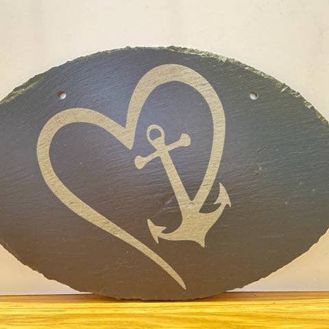 Cartel de pizarra con diseño de ancla de corazón para venta al por mayor de D&P Woodworks and Engravings, LLC