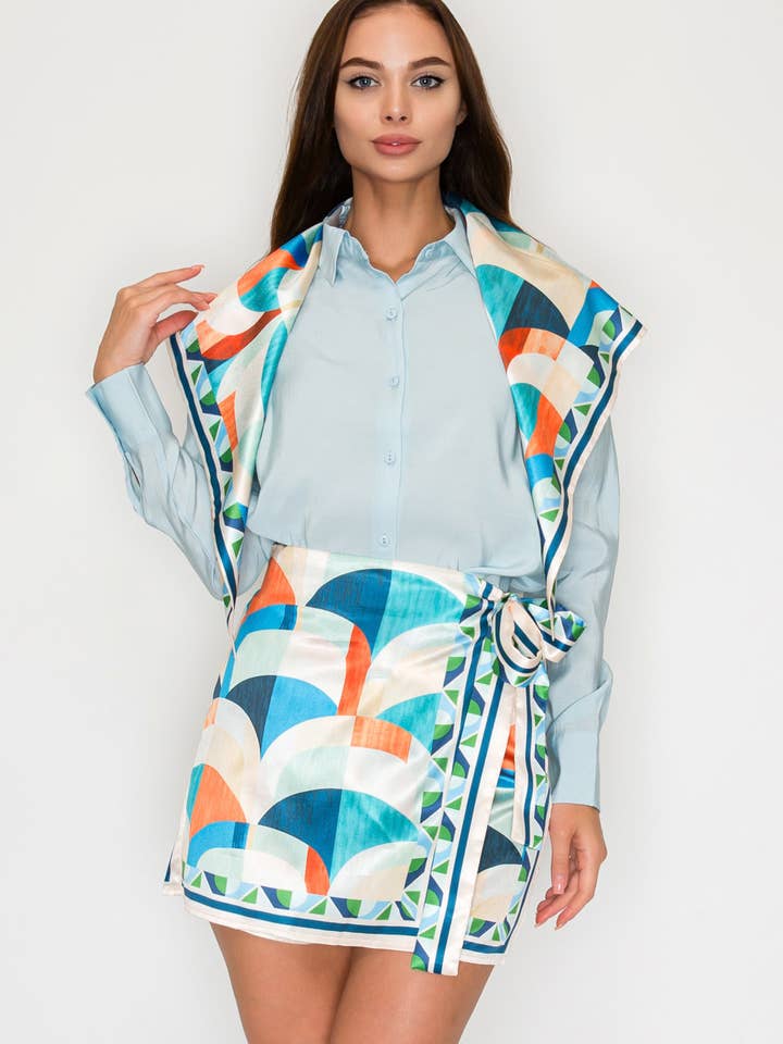 BP2922-SET_Conjunto de Camisa con Detalle de Bufanda Estampada y Falda-Pantalón Envolvente para venta al por mayor de Her Bottari