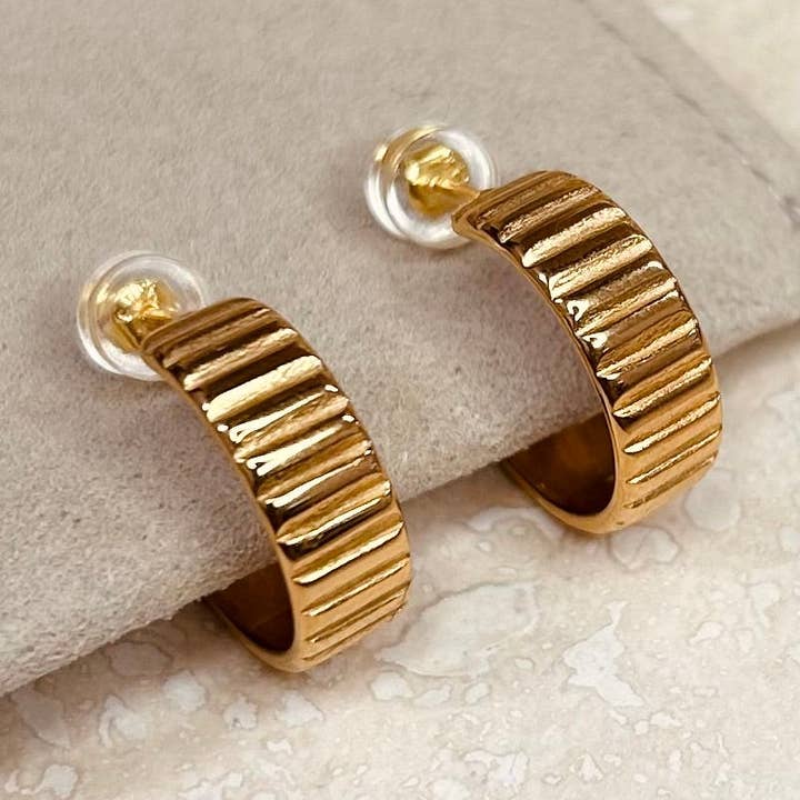 Everyday Stella Hoop-örhängen för wholesale av Little Nell Jewellery