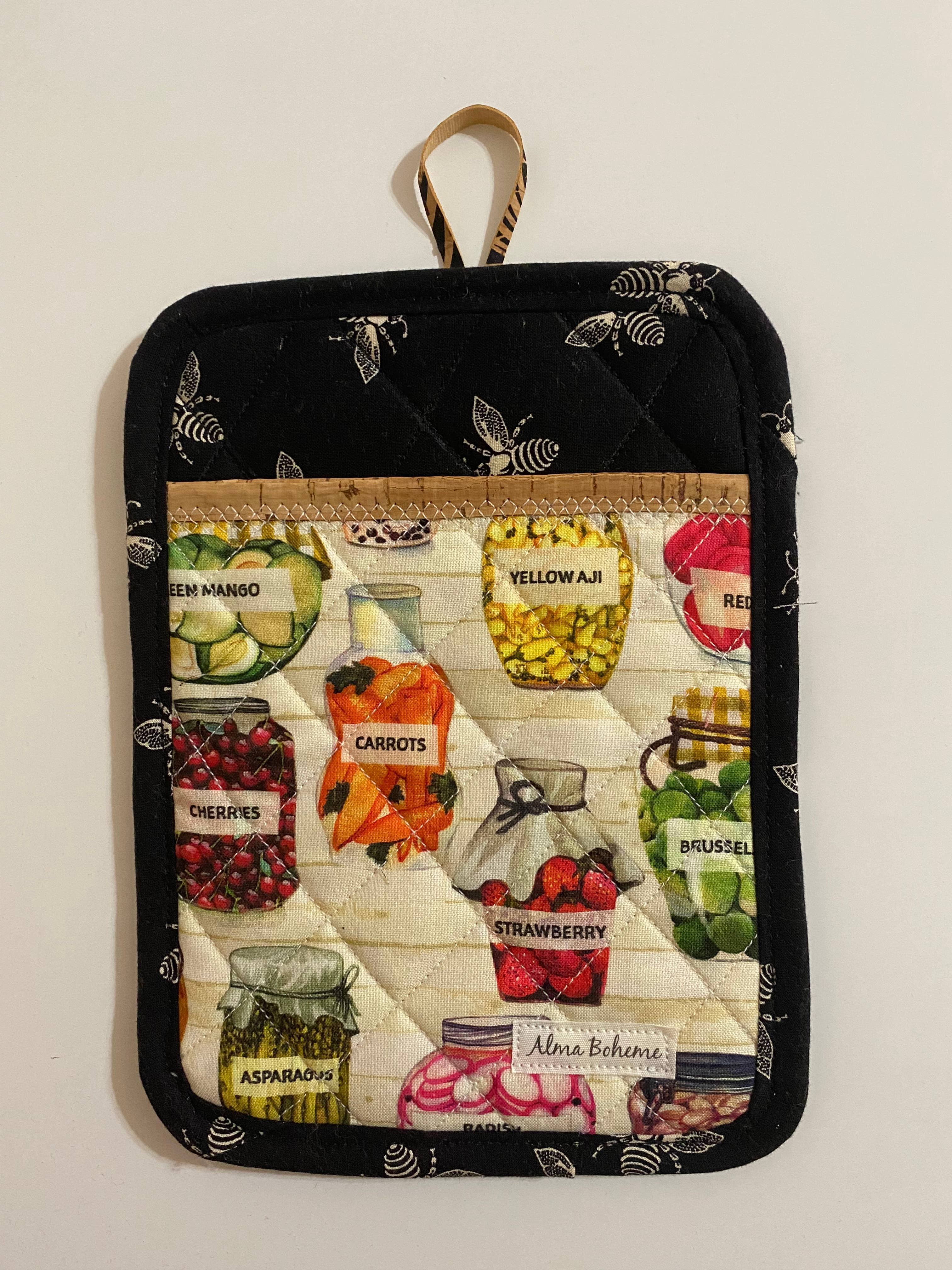 Alma Boheme Handmade - Wholesale Ovenwant/pothouder - Duurzame pannenlap van kurk en katoen met zakje25