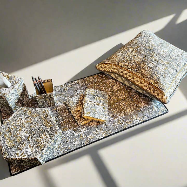 Silver Willow: Office-in-a-Box Decor Set for wholesale by Soothi | Containers Of Creativity