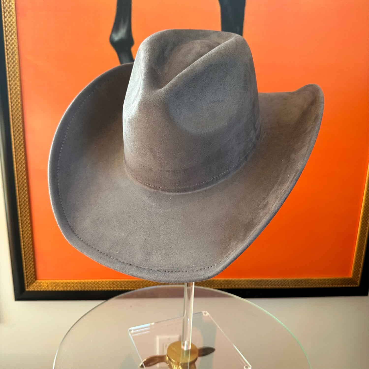 Queens INC - Vente Chapeau de cowboy – femme - Chapeau de cowboy en daim végan avec bord plat rigide11