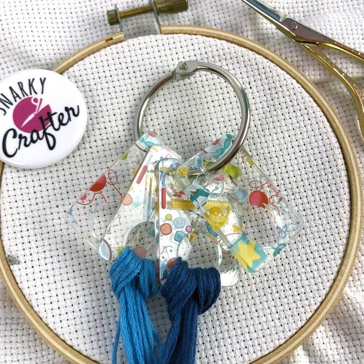 Akryltråddroppar med sybehör för wholesale av Snarky Crafter Designs