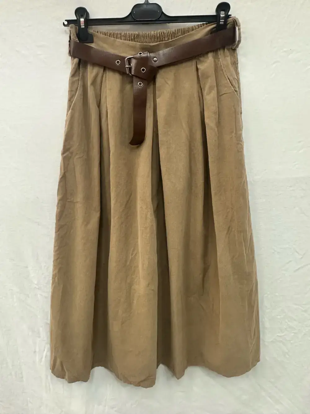 Mimi & Gogo - Wholesale Skirt - Women's - Velvet Skirt With Belt @8855_JuVCeinture1