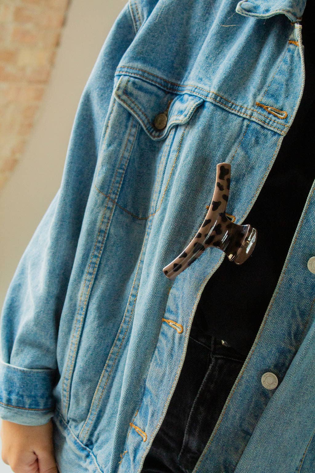 Shop Andi – wholesale Hair clip – Women’s – Skinny Leopard Claw Clip1