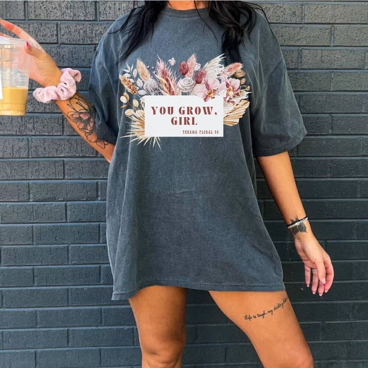 T-shirt Tehama Floral Co, devant pour fille You Grow, couleur confortable pour la vente par Woven Wonder Apparel