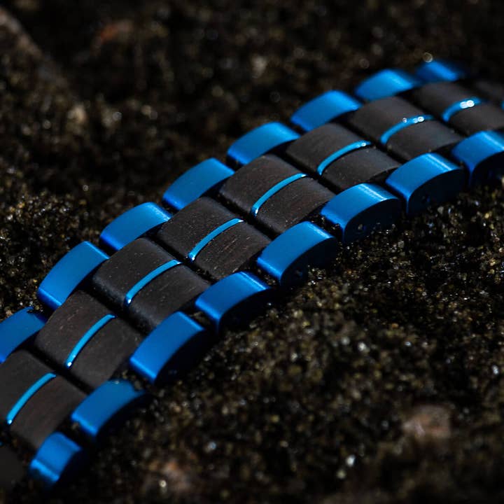 Woodystore - Wholesale Bangle Bracelet - Mighty Blue Spartan