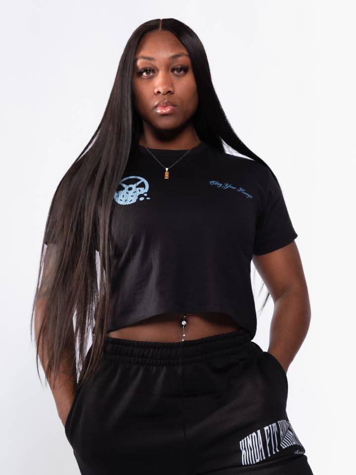 Lyssna på din hunger Crop Top för wholesale av Kinda Fit Kinda Fat