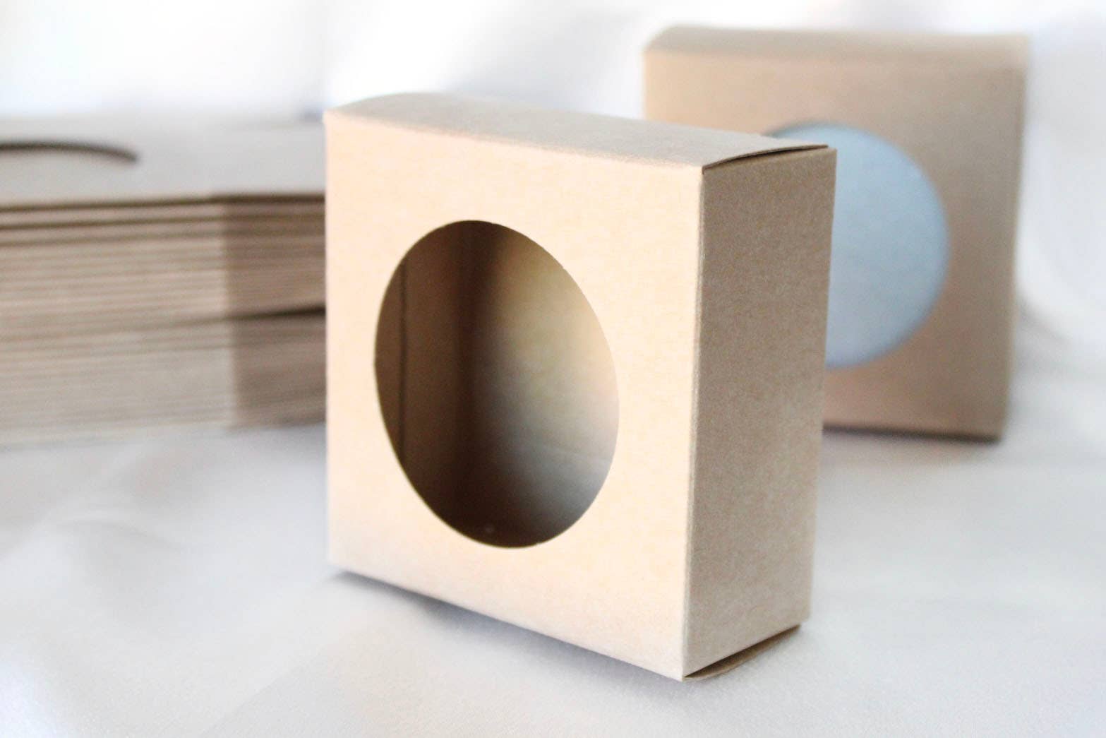 Luna Azul Co - Wholesale Gift Box - Square Kraft Soap Boxes with Round Window2