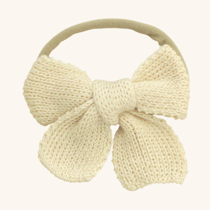 Diadema tejida colegiala lazo crema para venta al por mayor de Petite Coo
