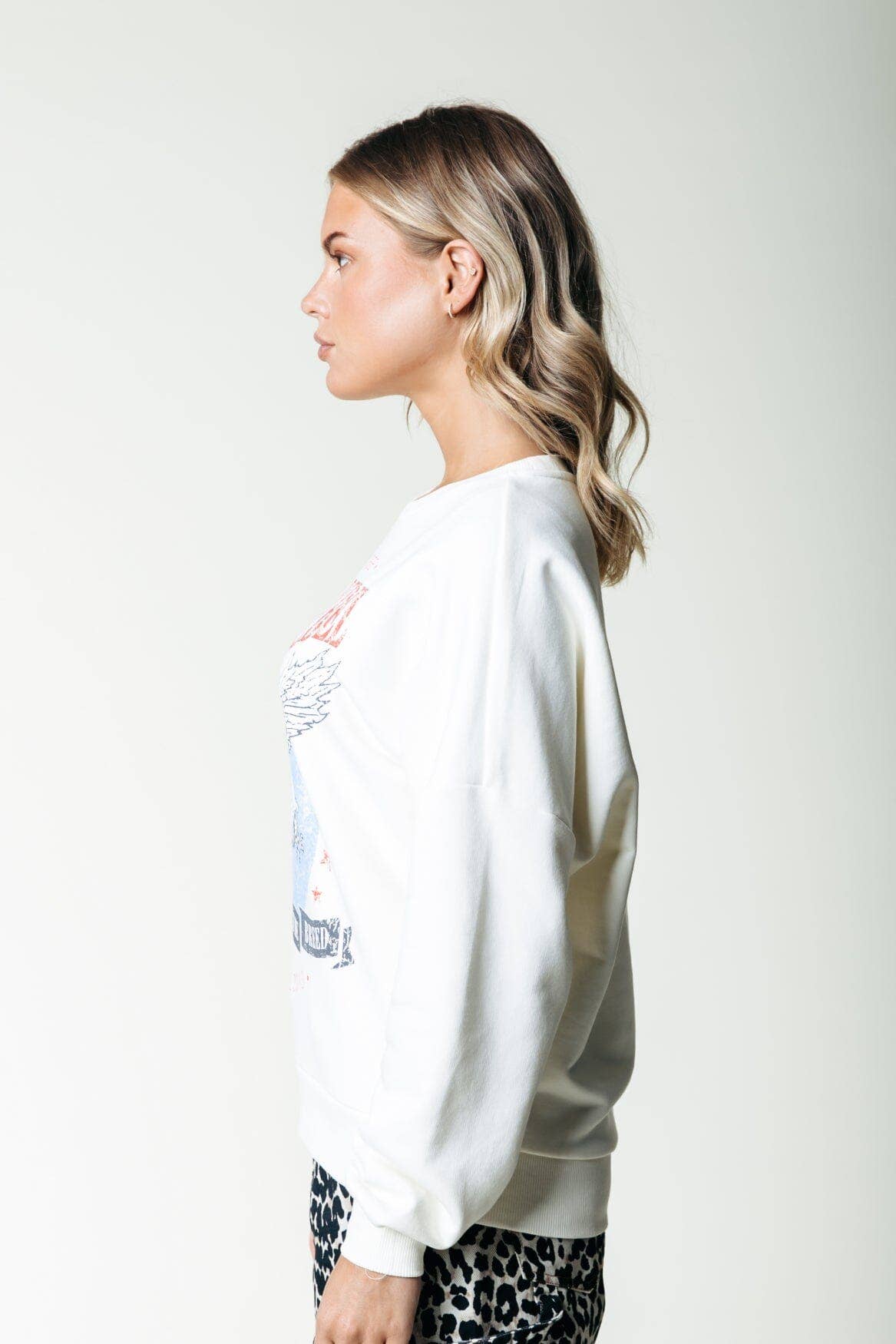 Eagle Sweat | Off white for wholesale on Faire2