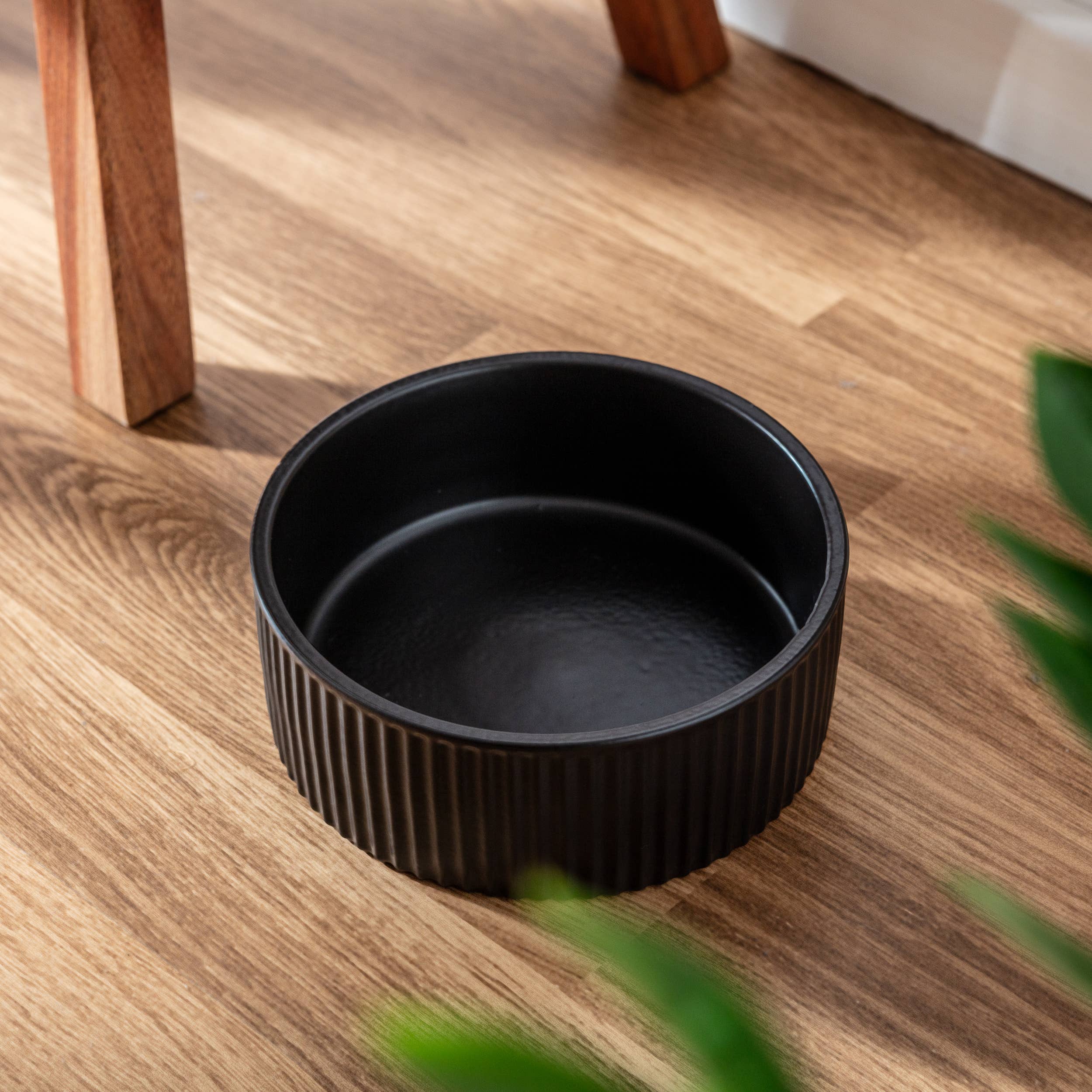 Park Life Designs - Wholesale Pet Bowl - Cat/Dog - JARDIN Ribbed Pet Bowl Collection – Modern Matte Exterior30