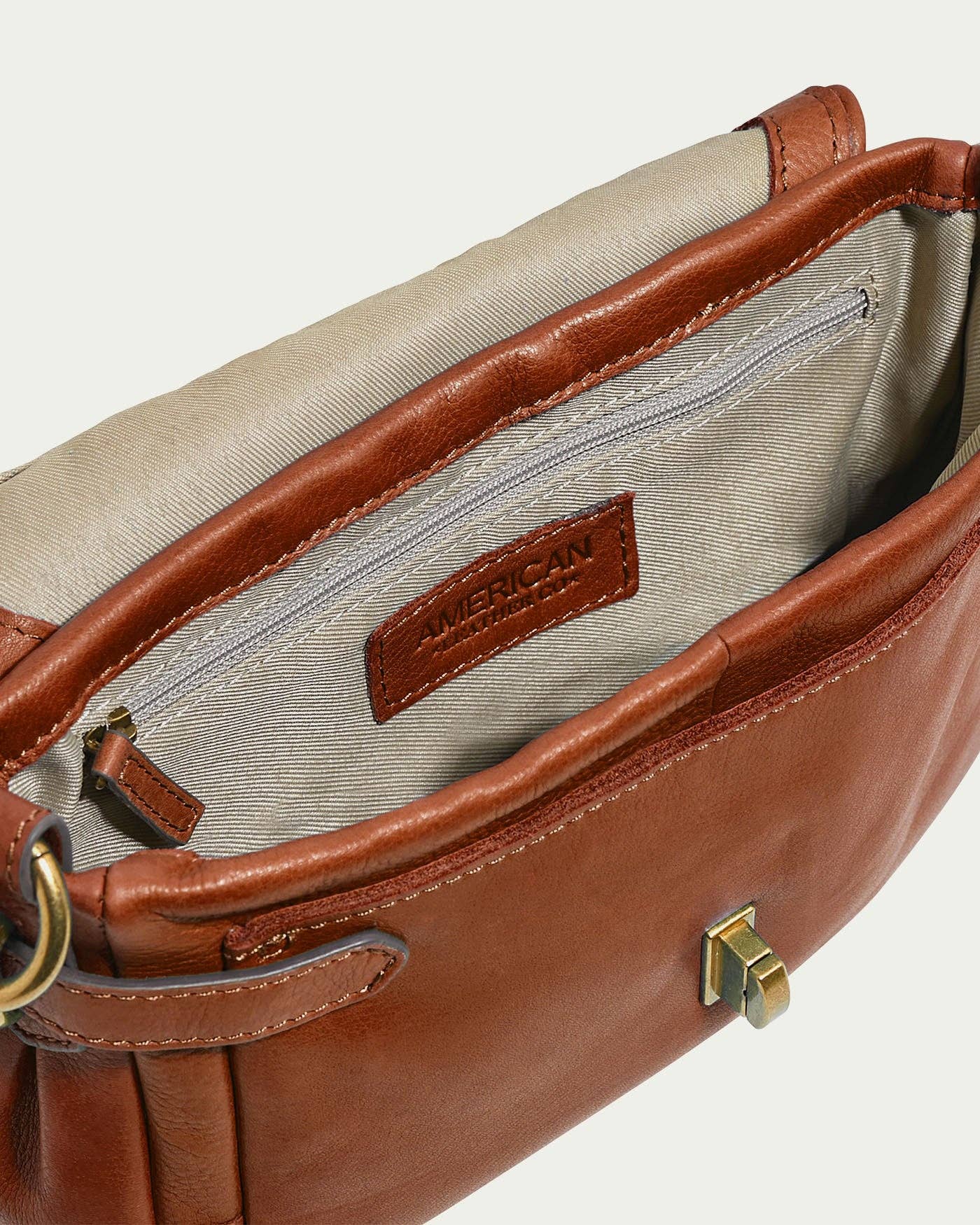 American Leather Co - Wholesale Crossbody Bag - Women's - Carter Crossbody16