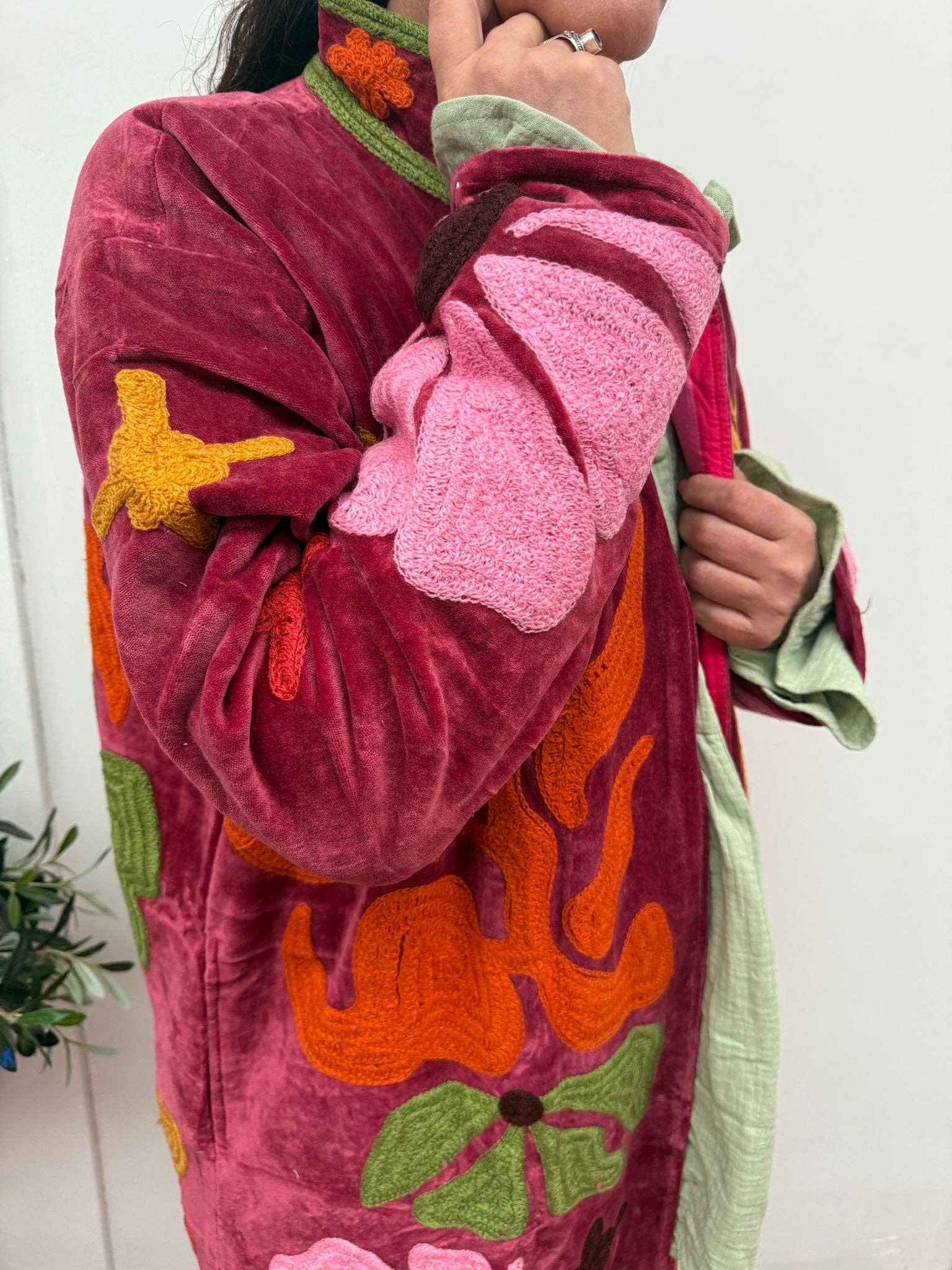 ToutVintage – Blusão - Mulher por atacado – Casaco Kimmie com bordado de veludo9